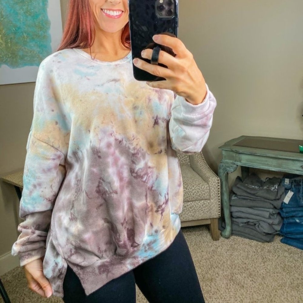 NWT - Stormy Tie Dye Sweatshirt - Size Small